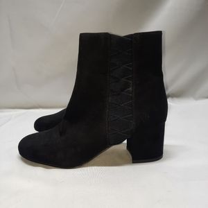 Nine West Block Heel Black Suede Zip ankle bootie size 8